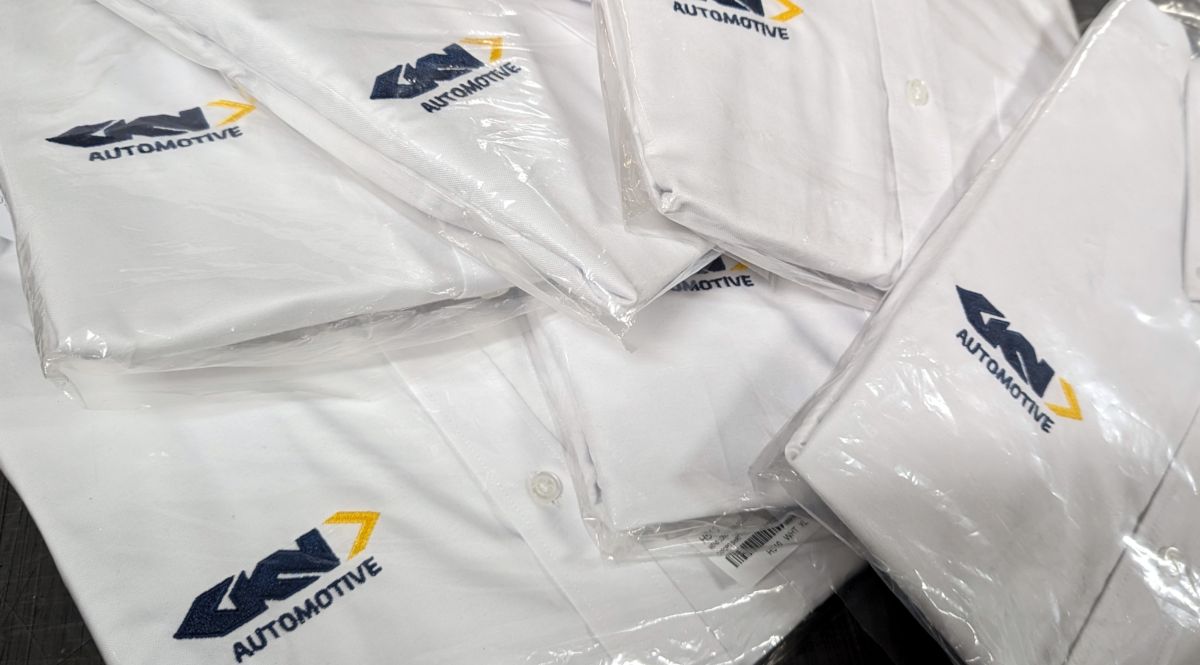 Broderade skjortor till GKN - Reklamhuset RINK