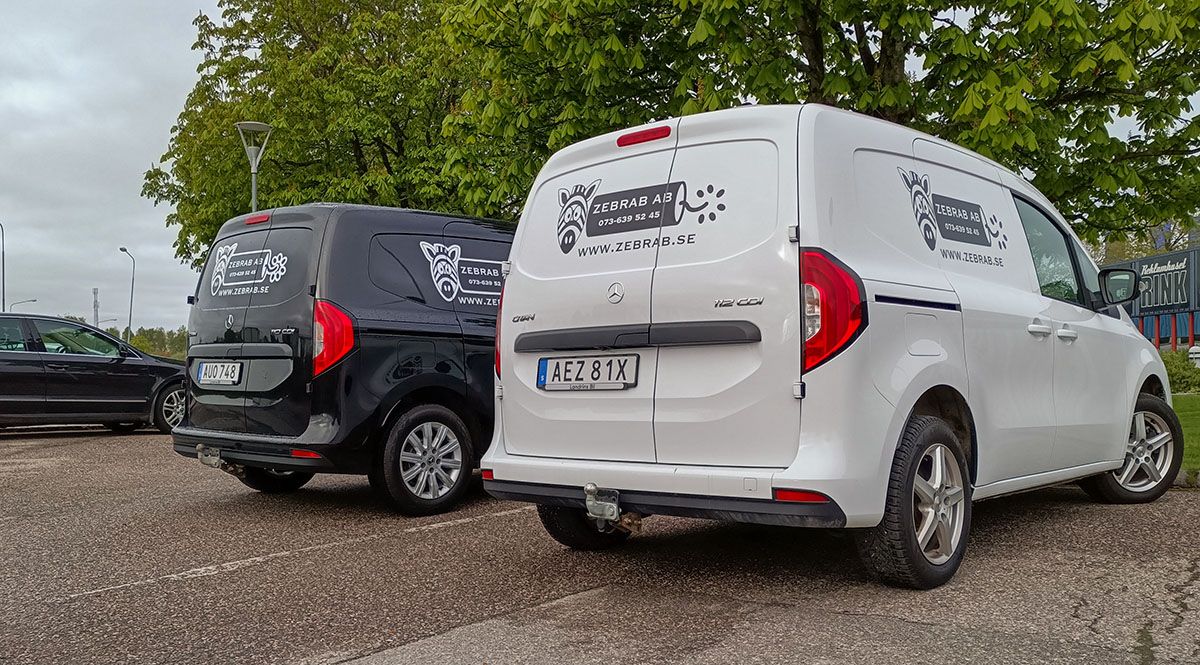 Diskret men tydlig bildekor till Zebrab AB - Reklamhuset RINK